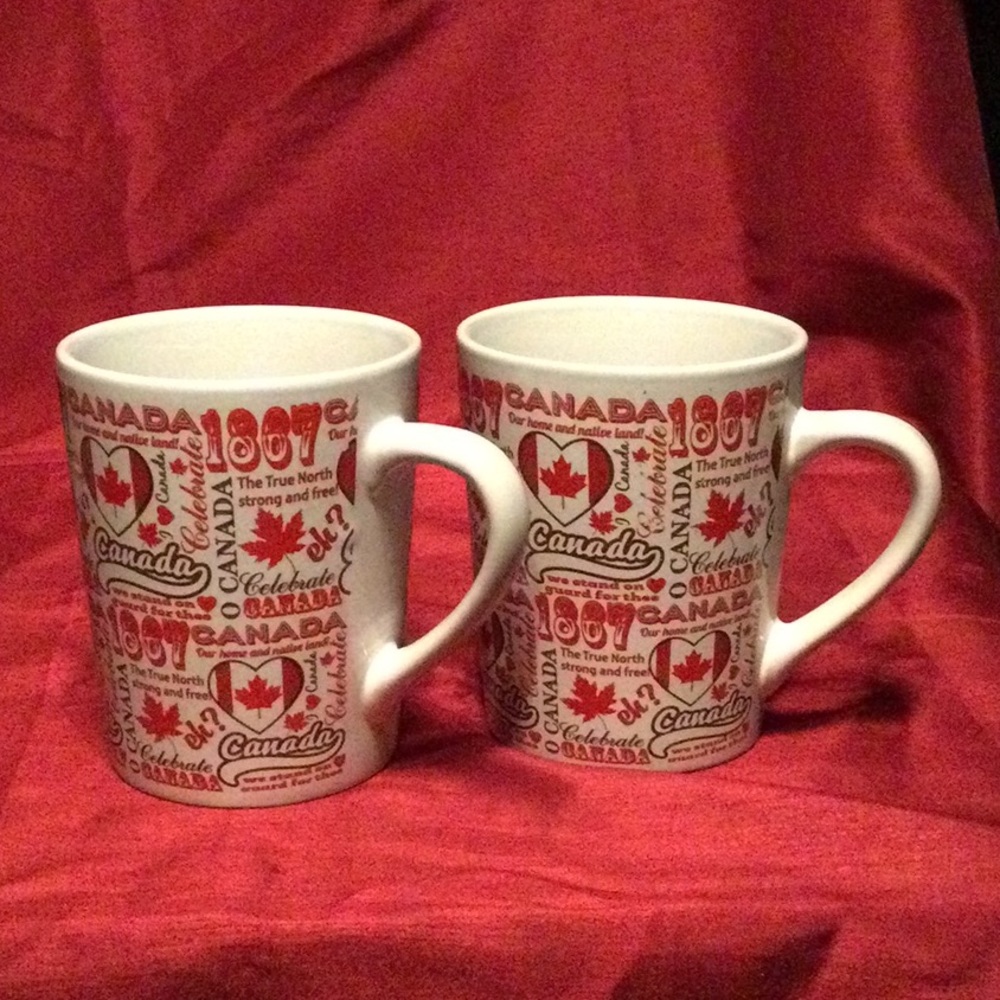 CLEARANCE Pair of Royal Norfolk Canada Mugs